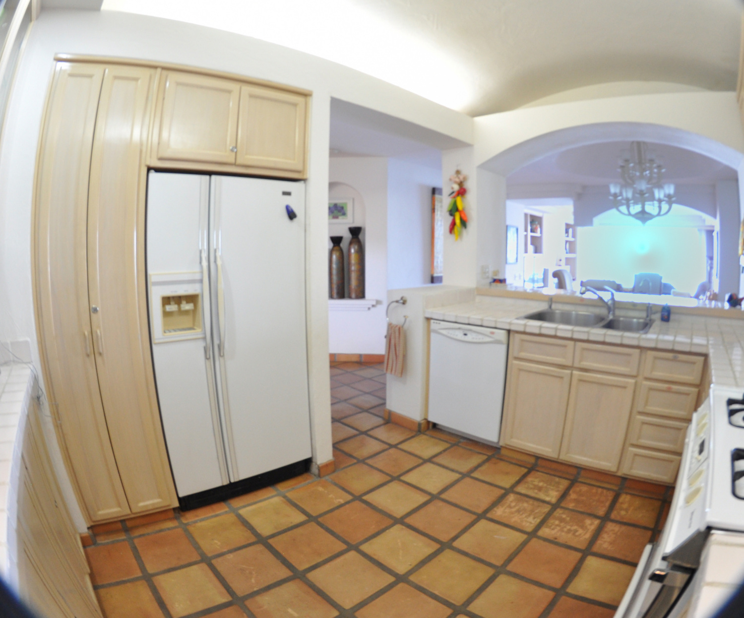 Club-marena-las-brisas201-kitchen.JPG