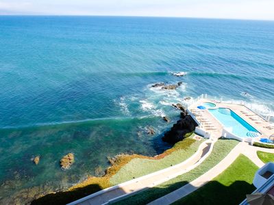 Las Perlas_401_Balcony_surf_View.jpg