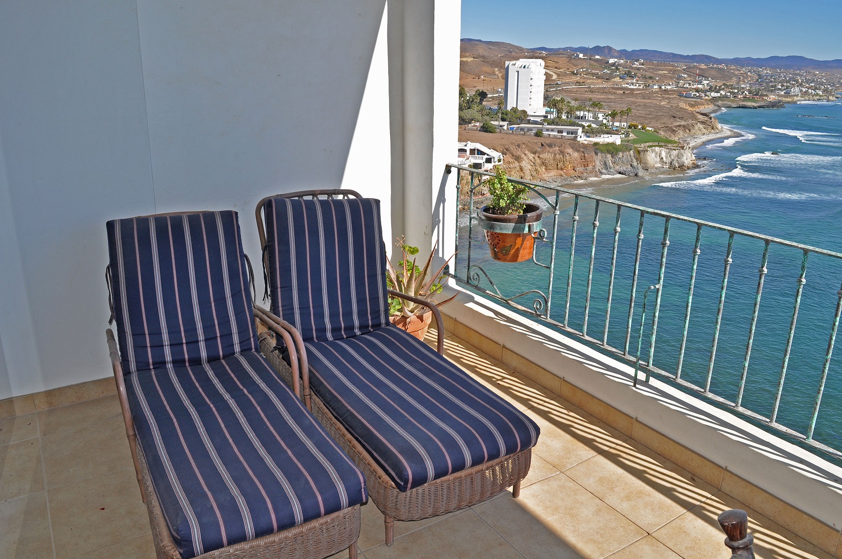 club-marena-pm801-patio-chaise.jpg