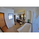 club-marena-pm801-masterbathroom