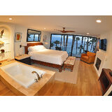 club-marena-villa7-masterbed4