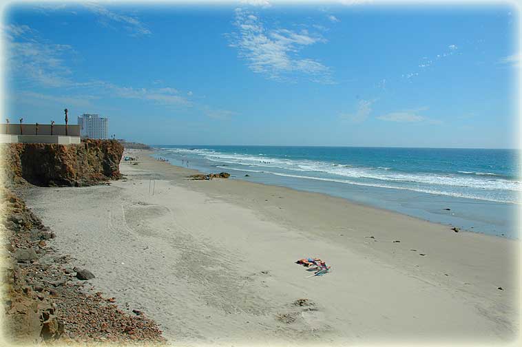 Rosarito-La-Jolla-del-Mar-Zaphiro-607-beach2.jpg