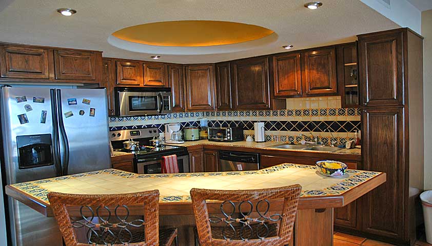 Rosarito-La-Jolla-del-Mar-Zaphiro-607-kitchen.jpg