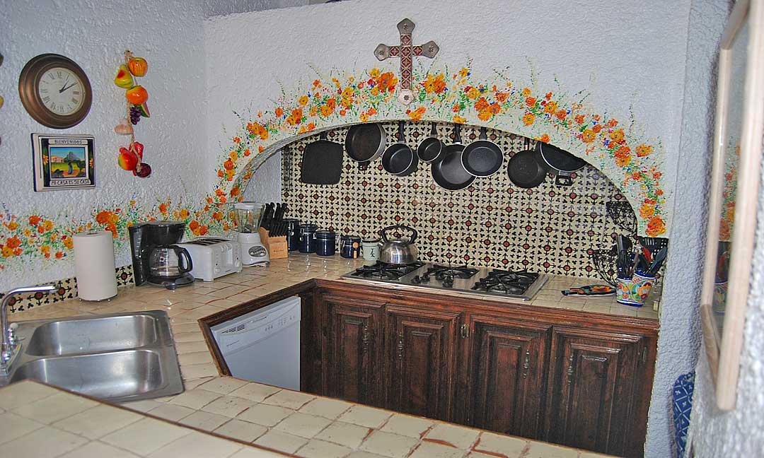 PLaza-del-mar-oceanfront-ca-f-kitchen.jpg