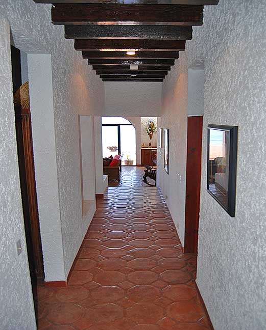 plaza-del-mar-oceanfront-ca-f-hallway.jpg